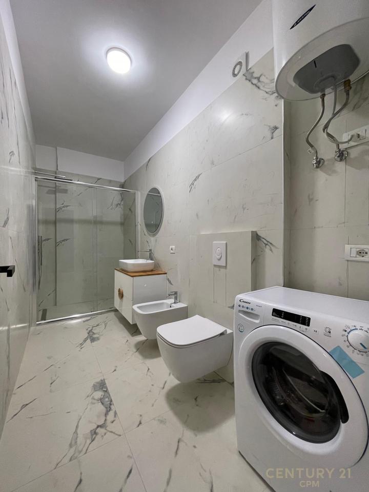 APARTMENT 1+1 WITH PARKING SPACE FOR RENT NEAR THE NEW MARKET