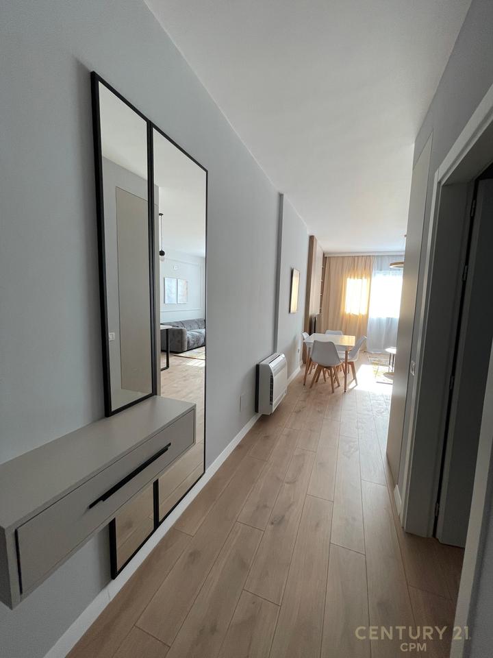 APARTMENT 1+1 WITH PARKING SPACE FOR RENT NEAR THE NEW MARKET