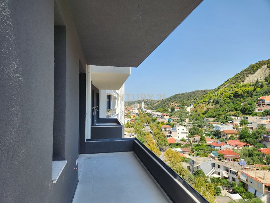 Apartament Modern për Shitje pranë Lungomare 1