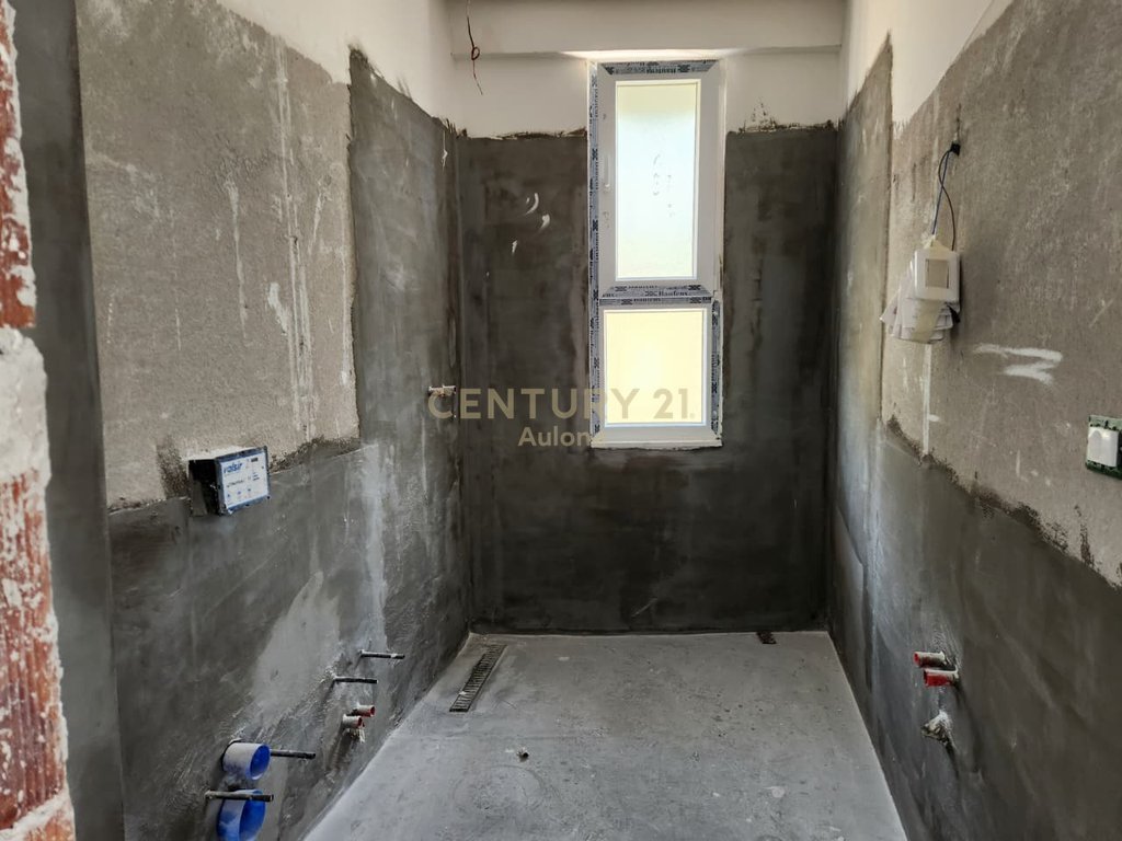Apartament Modern për Shitje pranë Lungomare 1