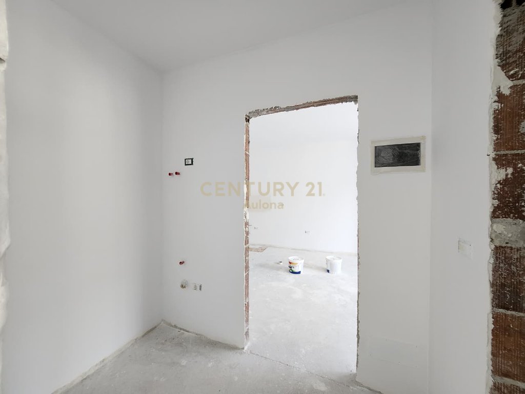 Apartament Modern për Shitje pranë Lungomare 1