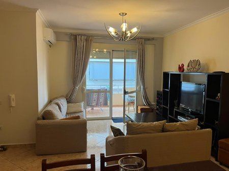 APARTAMENT 2+1 PER QERA,NE LUNGOMARE!