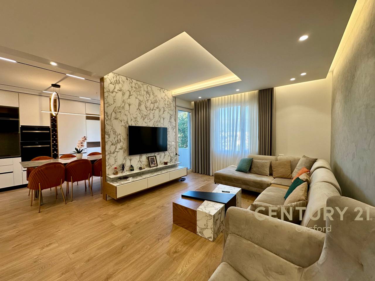 Esclusivo! Duplex moderno in affitto vicino al Lago Artificiale Secco!