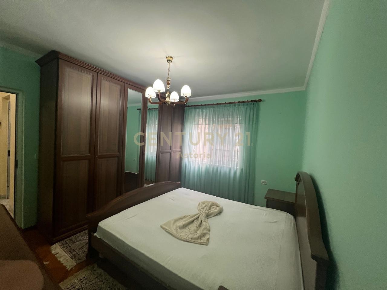 Apartment 1+1 with a separate kitchen for rent, 21 Dhjetori.