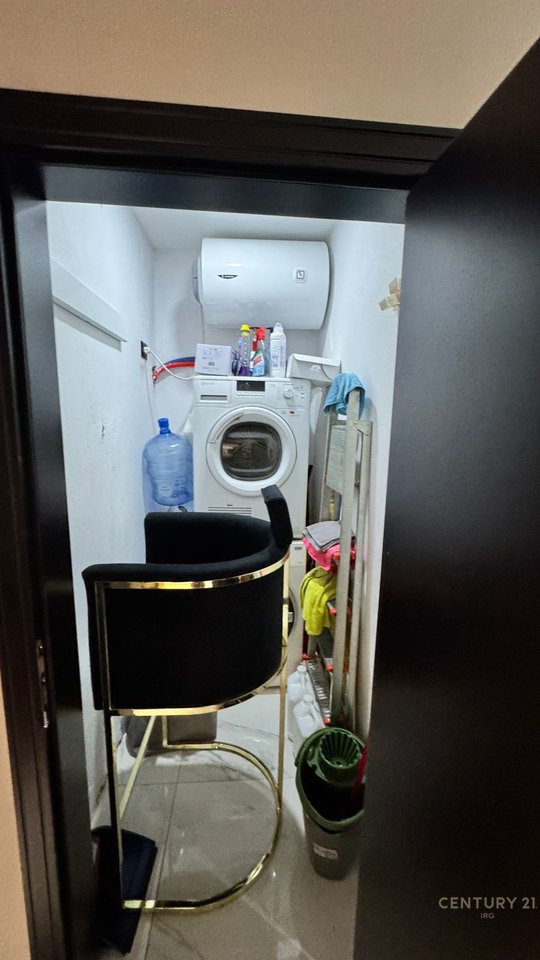 Attività Estetica in Vendita Vicino allo Stadio Dinamo!