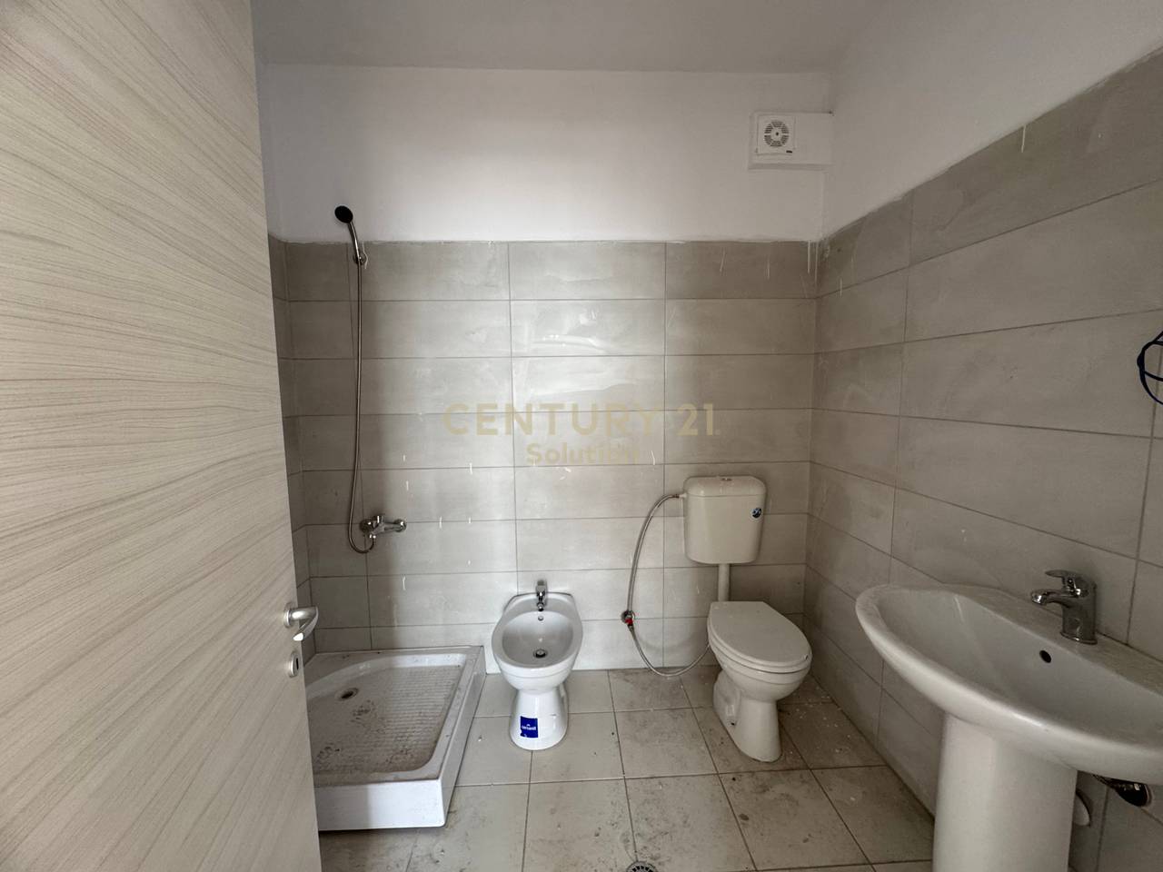 APARTMENT 2+1 + VERANDA IN ASTIR !