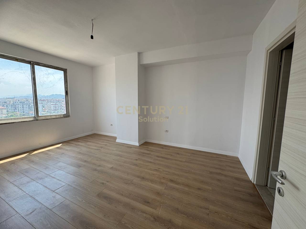 APARTMENT 2+1 + VERANDA IN ASTIR !