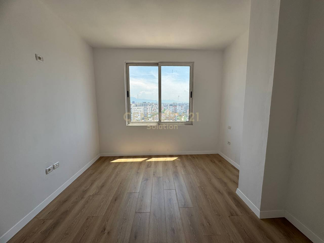 APARTMENT 2+1 + VERANDA IN ASTIR !