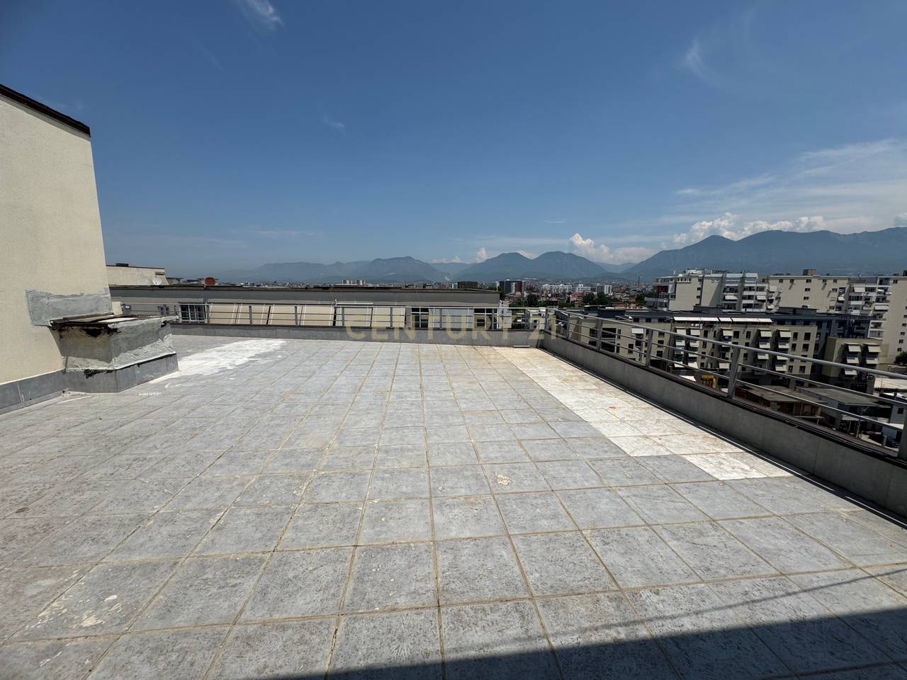 APARTMENT 2+1 + VERANDA IN ASTIR !