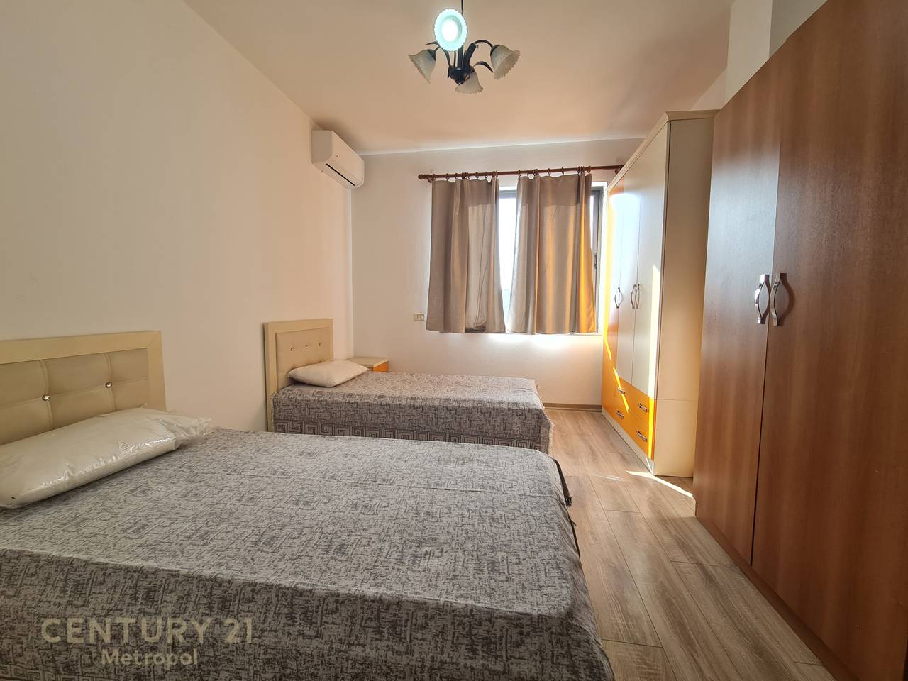 APARTAMENT PER QIRA 2+1+2, ZOGU I ZI!
