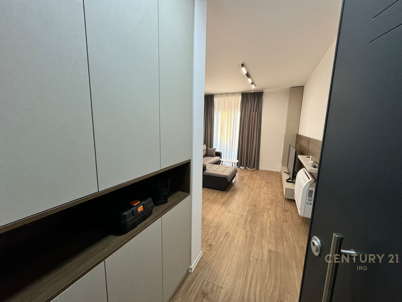 APARTAMENT 2+1+POST PARKIMI TE TIRANA GARDEN BUILDING!