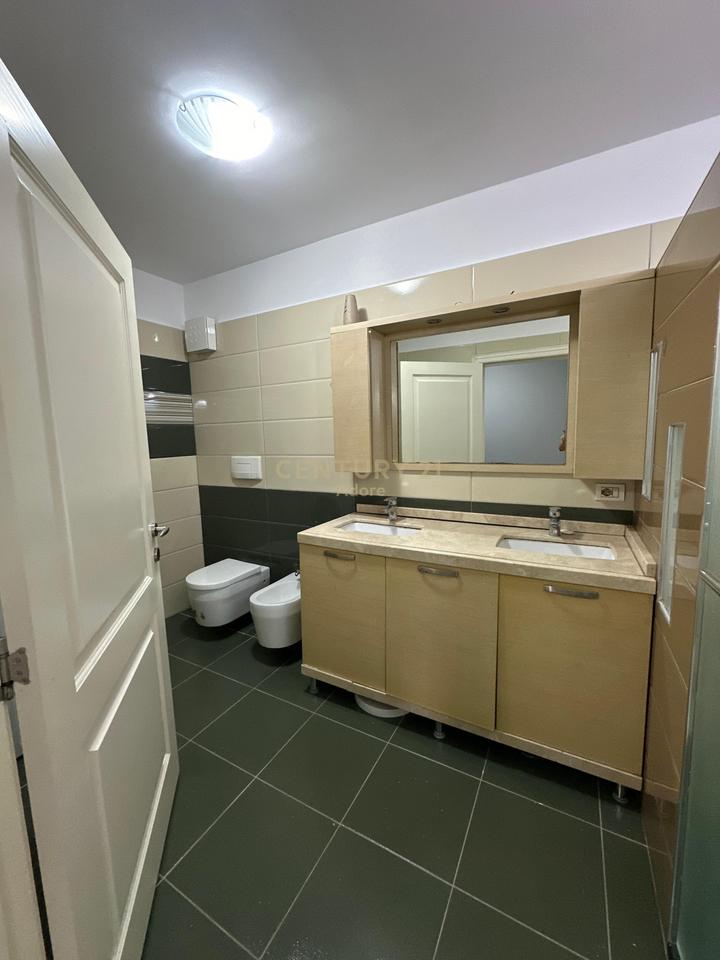Apartament 2+1 me qira tek Art Turbina, Liqeni i Tiranes!