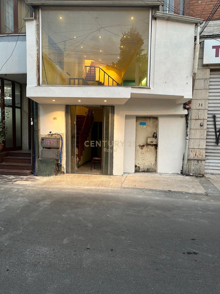 JAPIM ME QIRA GODINE 2-KATESHE NGJITUR ME MINISTRINE E ARSIMIT ME PAMJE NE RRUGEN E DURRESIT