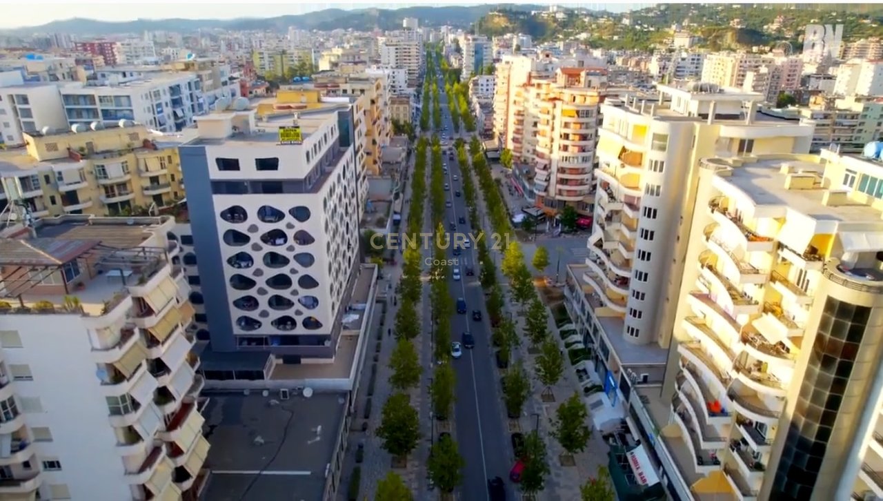 SERVICE UNIT FOR SALE ON THE BOULEVARD "VLORE - SKELE"