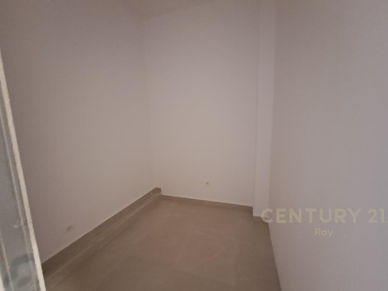 Negozio in affitto in via Andon Naci, Durrës - 600€ | 45 m²