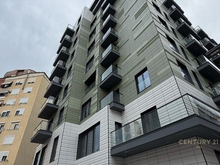 Apartament modern me qira në Rrugën e Kosovarëve!