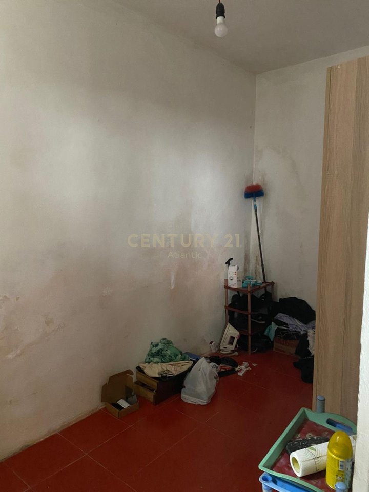 2+1 house for sale in Durrës, Martyrs' Museum.