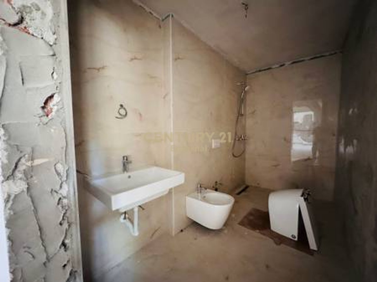 Villa for sale at Rolling Hills 2