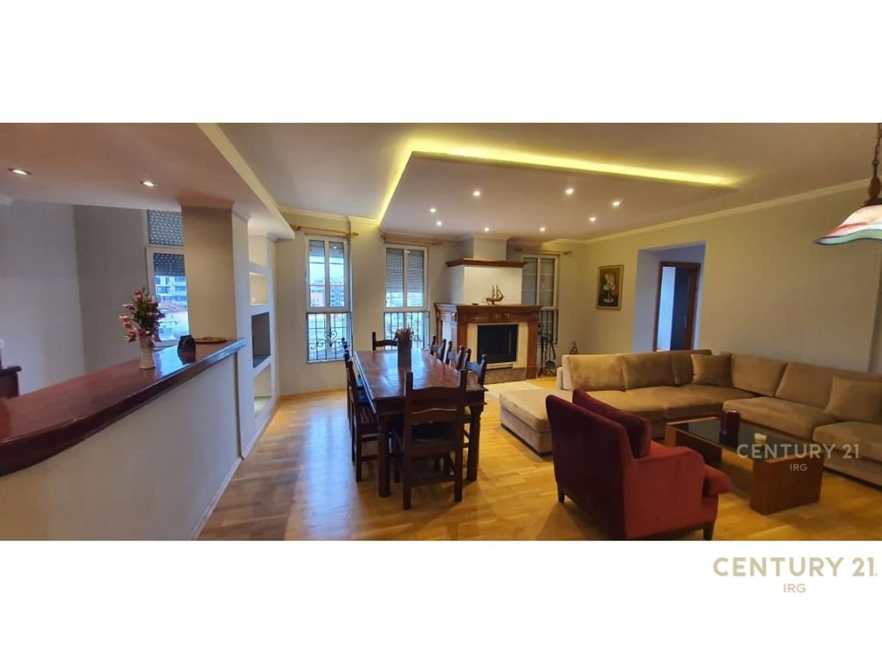 Apartament 3+1+2 ne Qender te Tiranes!