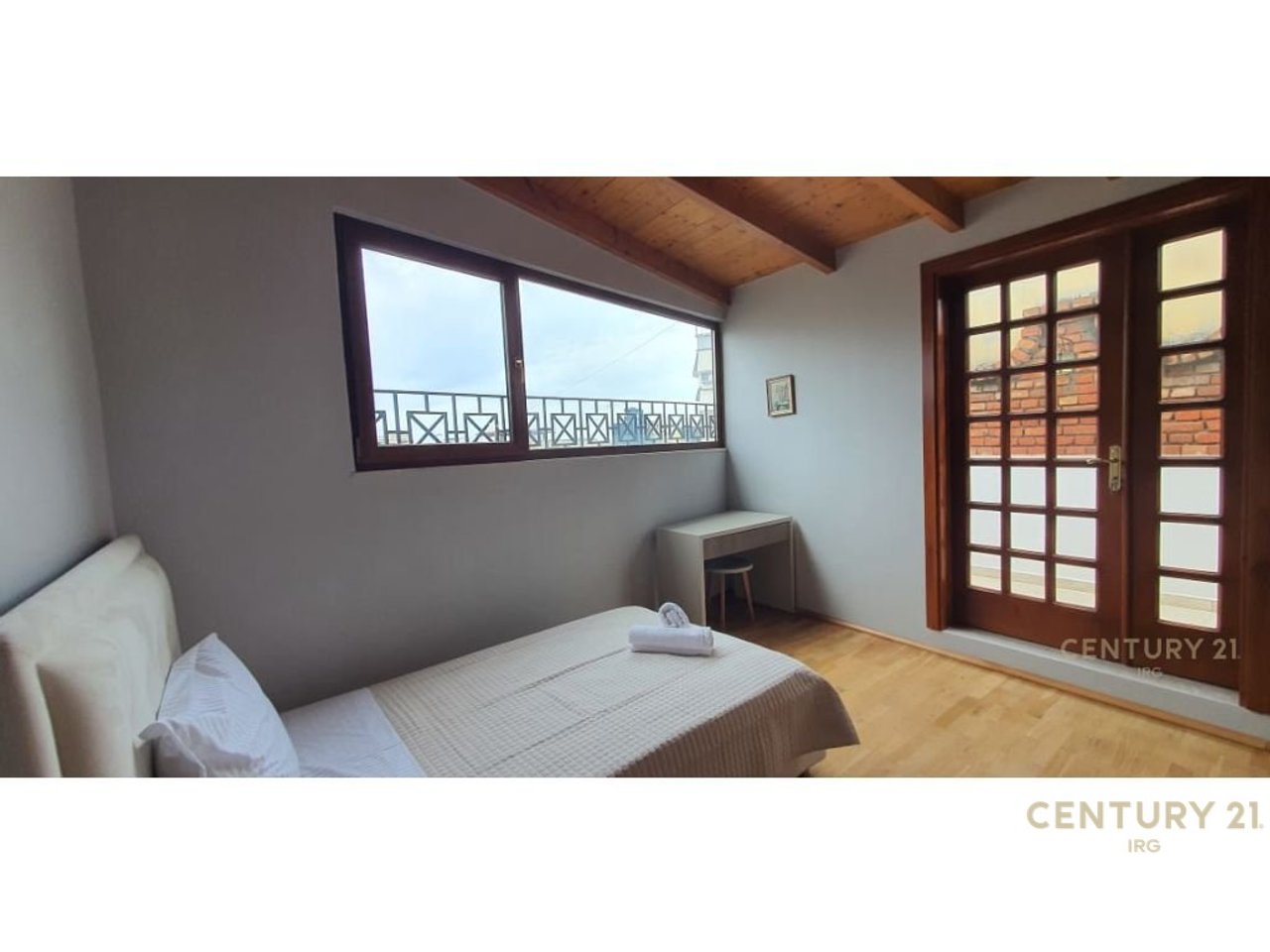 Apartament 3+1+2 ne Qender te Tiranes!