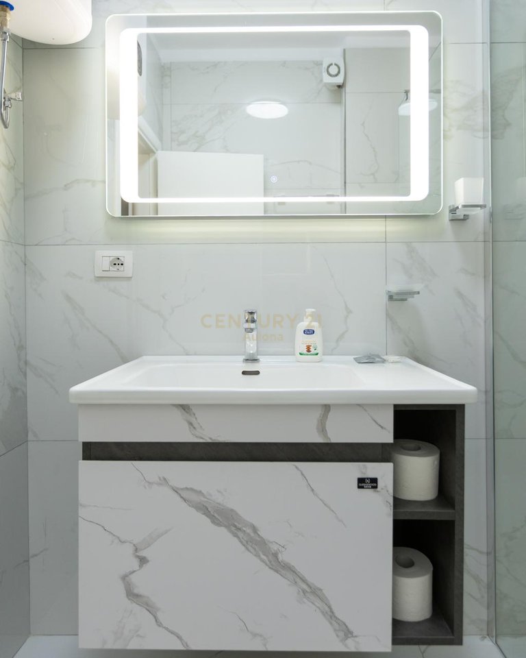 Apartment for rent 2+1+2 for 1, 2, 3, or 4 months. Water, electricity, TV, and internet included in the price