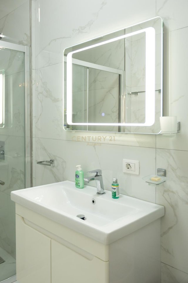 Apartment for rent 2+1+2 for 1, 2, 3, or 4 months. Water, electricity, TV, and internet included in the price