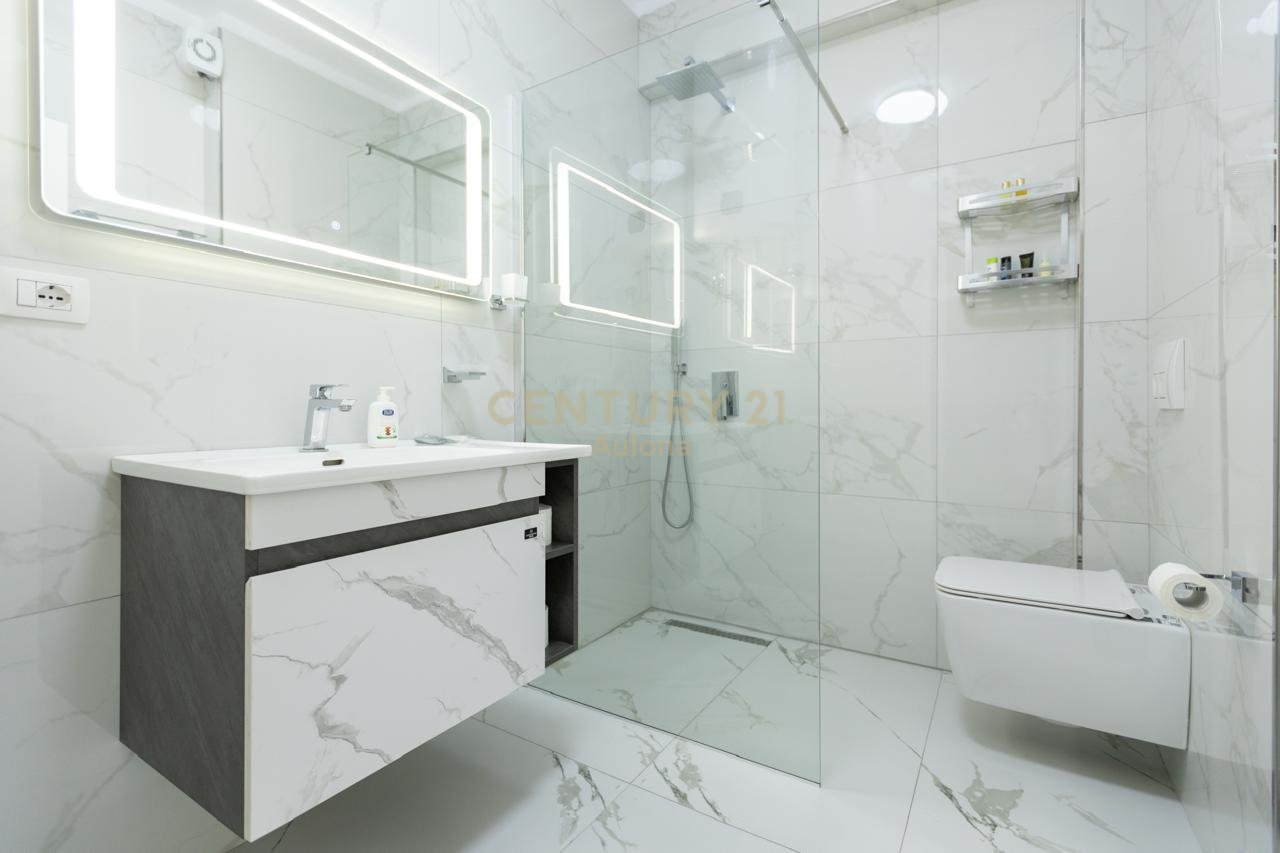 Apartment for rent 2+1+2 for 1, 2, 3, or 4 months. Water, electricity, TV, and internet included in the price