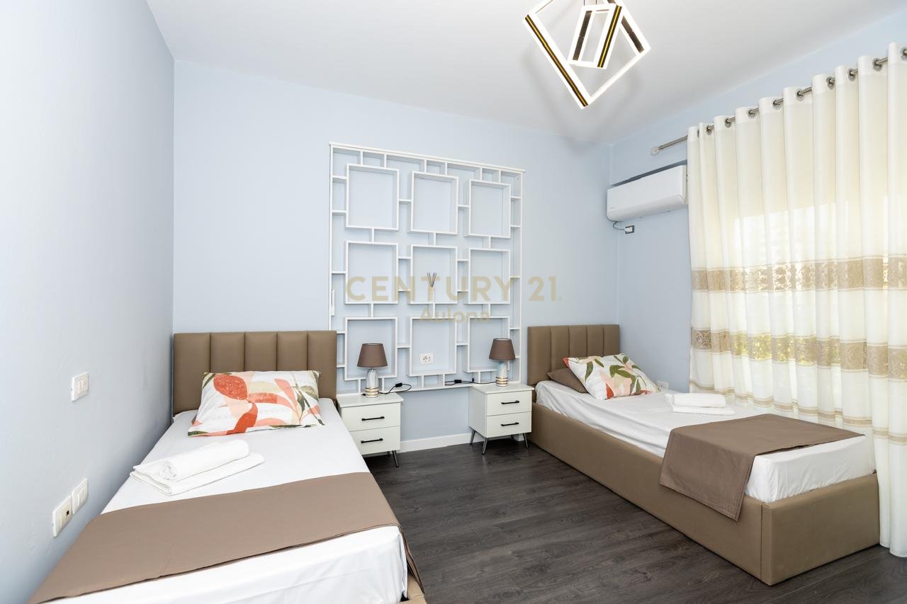 Apartment for rent 2+1+2 for 1, 2, 3, or 4 months. Water, electricity, TV, and internet included in the price