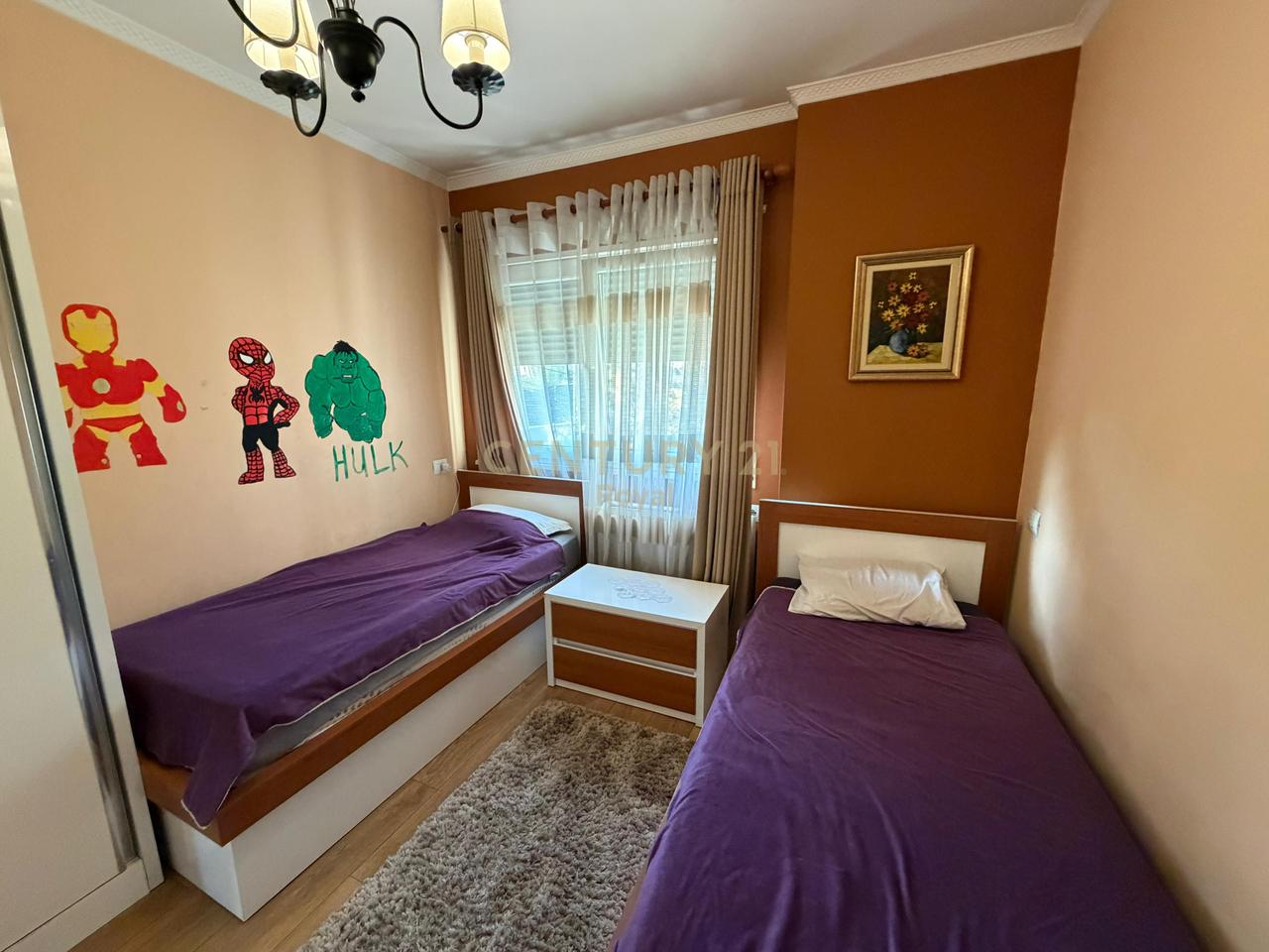 Shitet apartament i mobiluar 3+1+2 ne Ali Dem prane Rossman&Lala