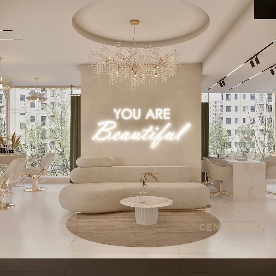 Negozio in vendita al primo piano, accanto alla strada principale a Bathore!!