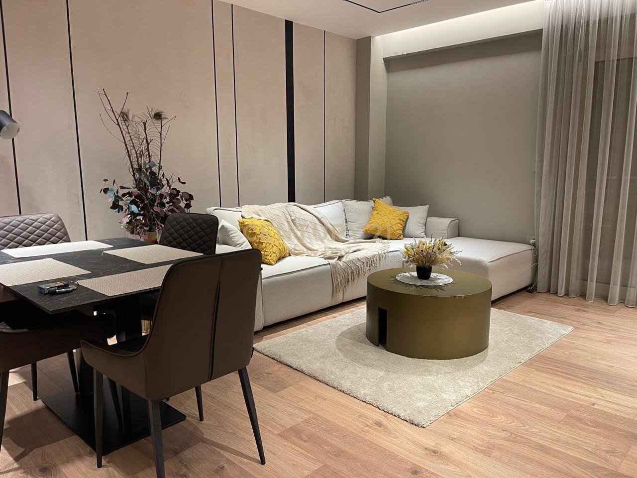 Jepet apartament 1+1 me qira ne plazh!