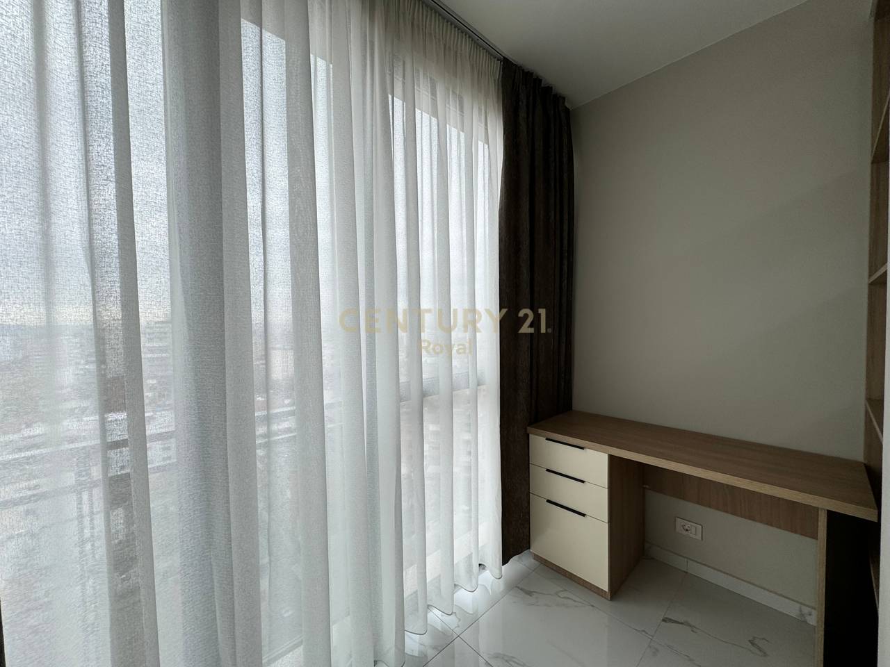 Appartamento 2+1 in affitto in via Mine Peza, nella Golden Tower Residence Tirana - 1100€ | 93,7 m²