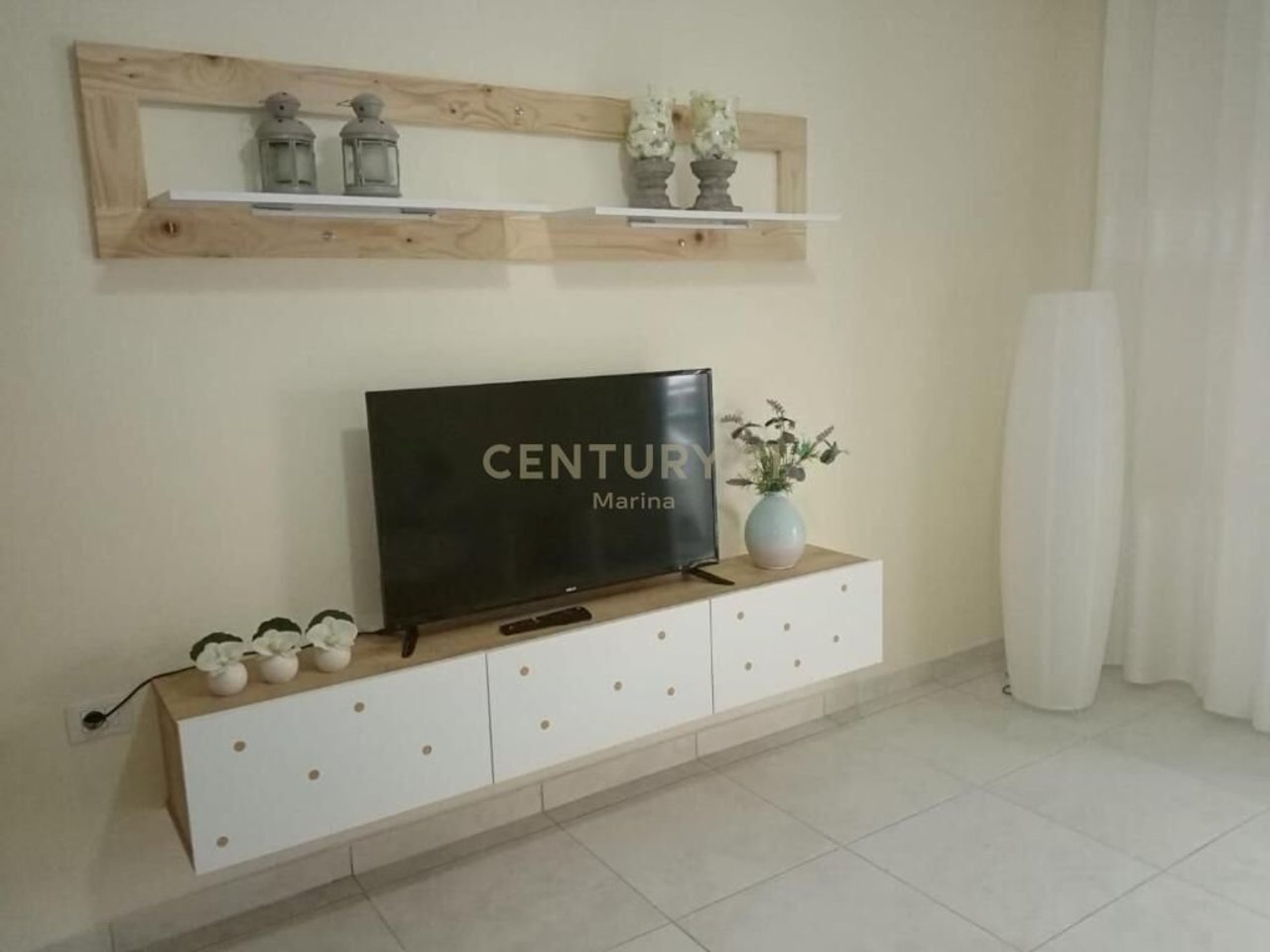 APARTAMENT 1+1 PER QIRA ,NE LUNGOMARE!