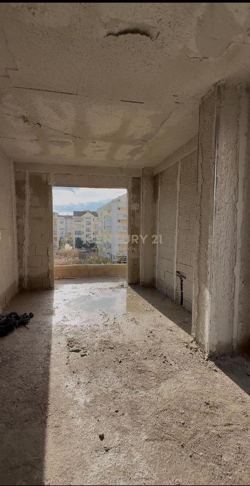 Appartamento 1+1 in Vendita a Golem, €75.000 | 73,03 m²