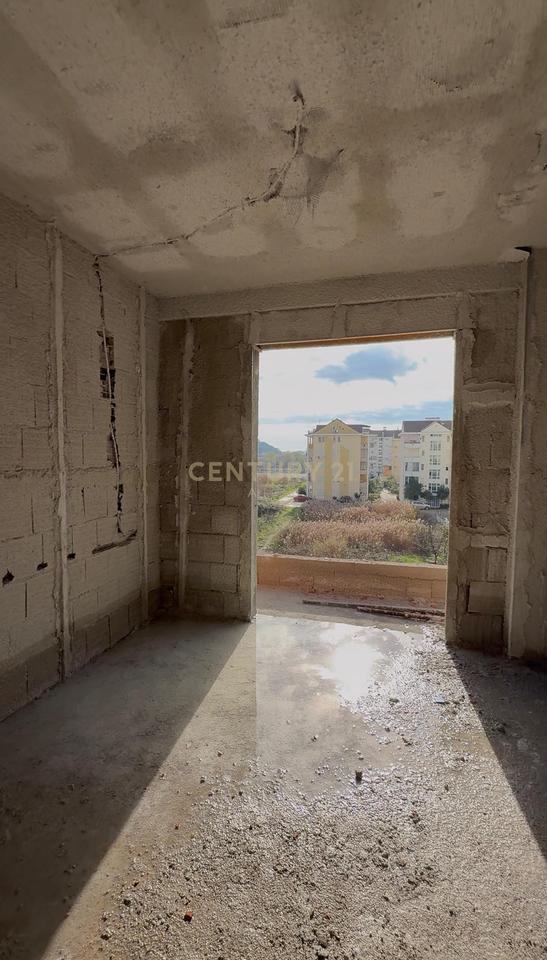 Appartamento 1+1 in Vendita a Golem, €75.000 | 73,03 m²