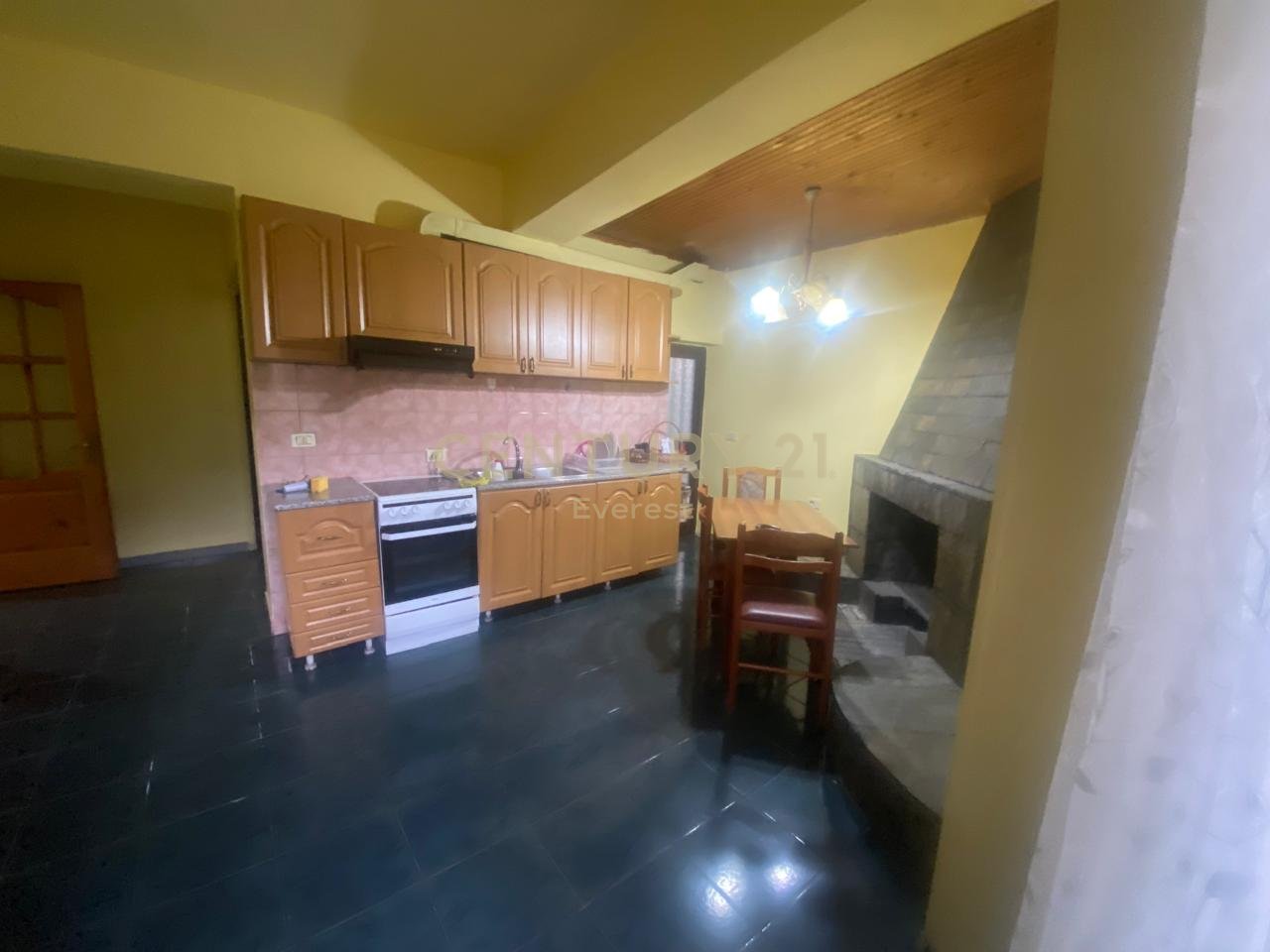 SIRI KODRA, APPARTAMENTO 2+1 IN AFFITTO