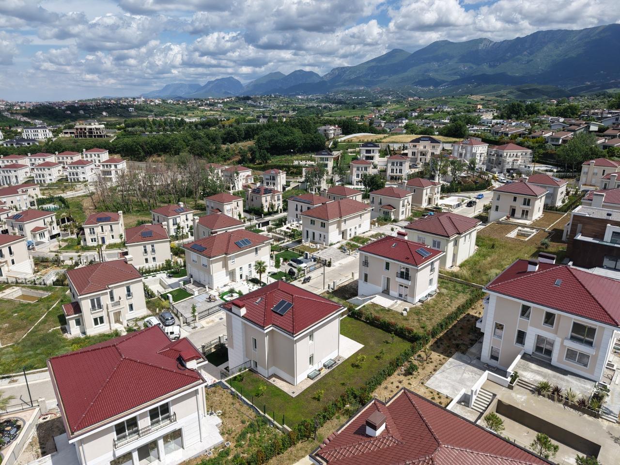 EXCLUSIVE! VILLA FOR SALE IN COLLINA VERDE RESIDENCE - TEG!