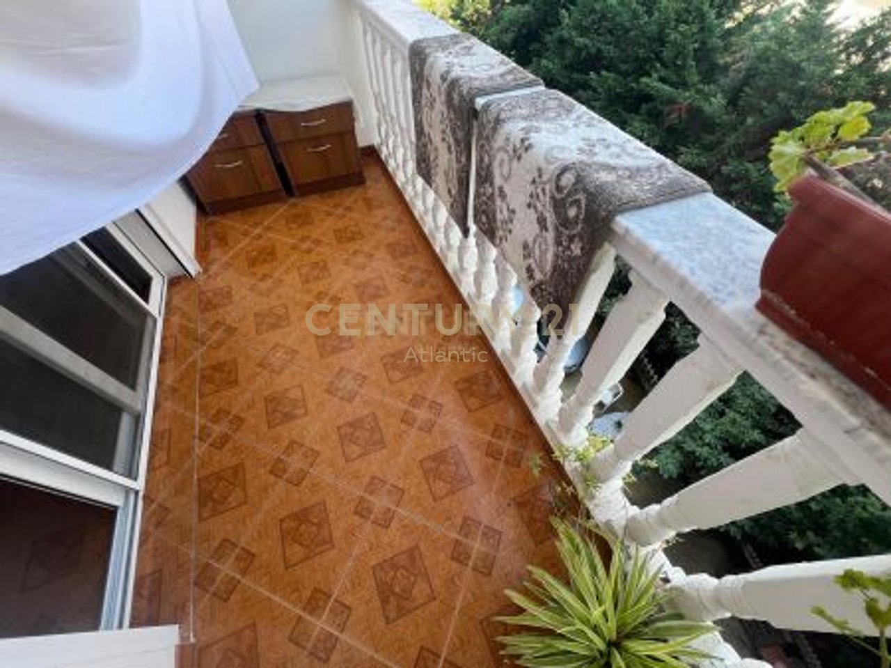 JEPET ME QERA APARTAMENT 2+1 NE PLAZH ILIRIA!