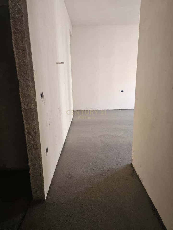 Shesim 2+2+2 balcone Tirana RiverSide Residence via Javer Malo, Tirana!