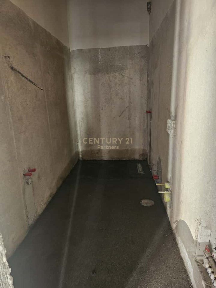 Shesim 2+2+2 balcone Tirana RiverSide Residence via Javer Malo, Tirana!