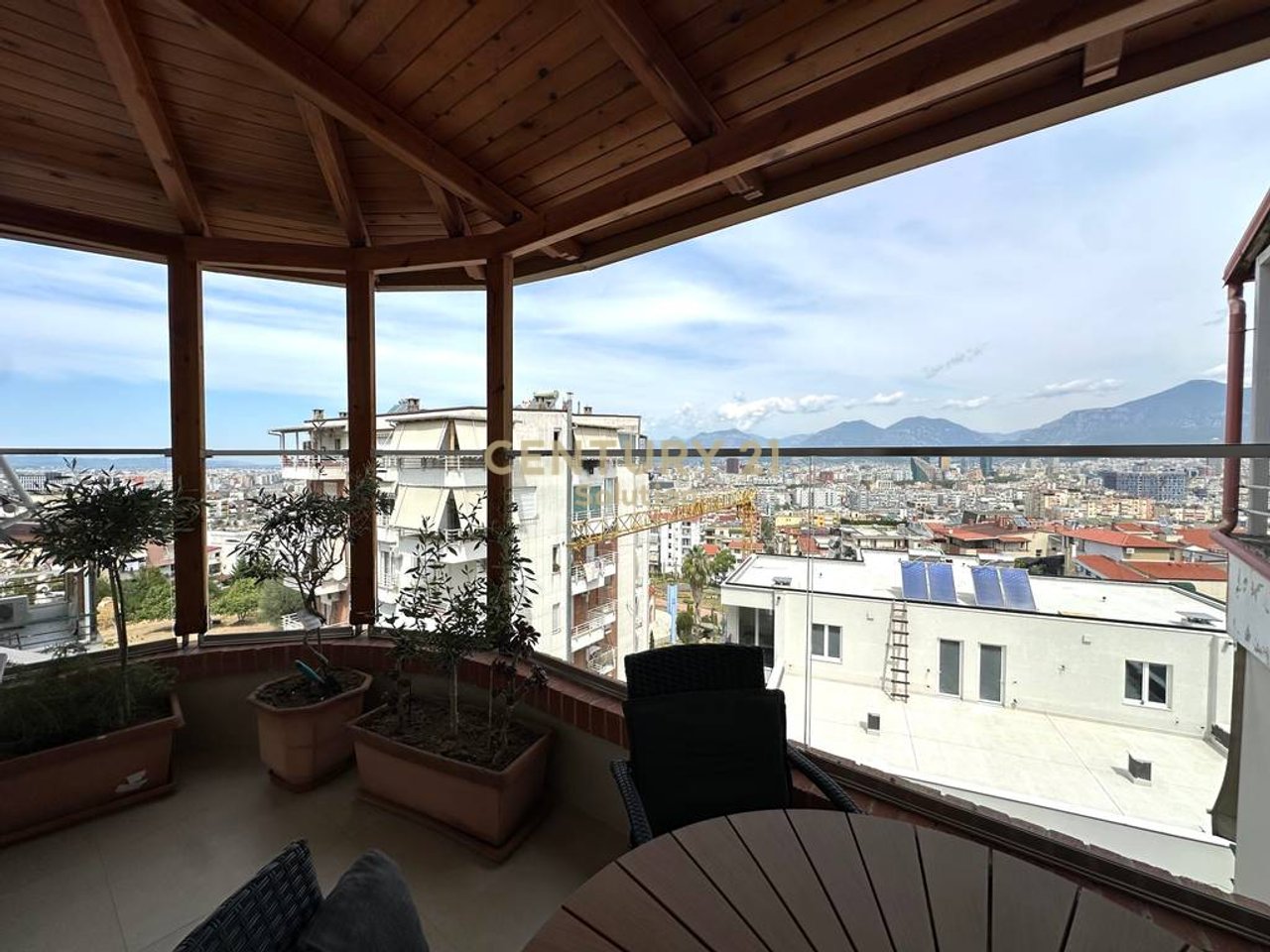 SHITET APARTAMENT 3+1+2  REZIDENCA KODRA E DIELLIT 1!