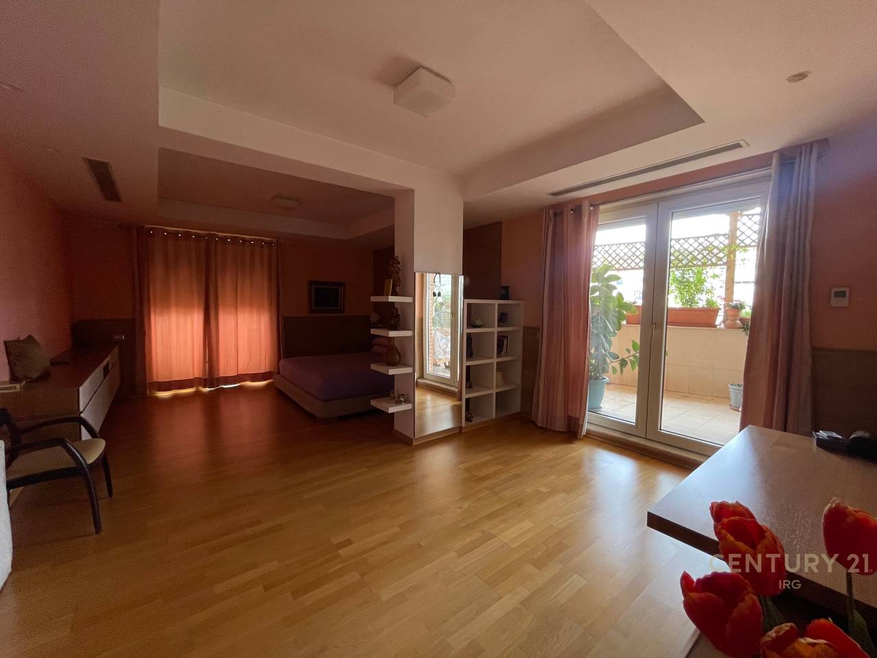 Penthouse Panoramik 565m2 ne mbikalimin e Komunes se Parisit!