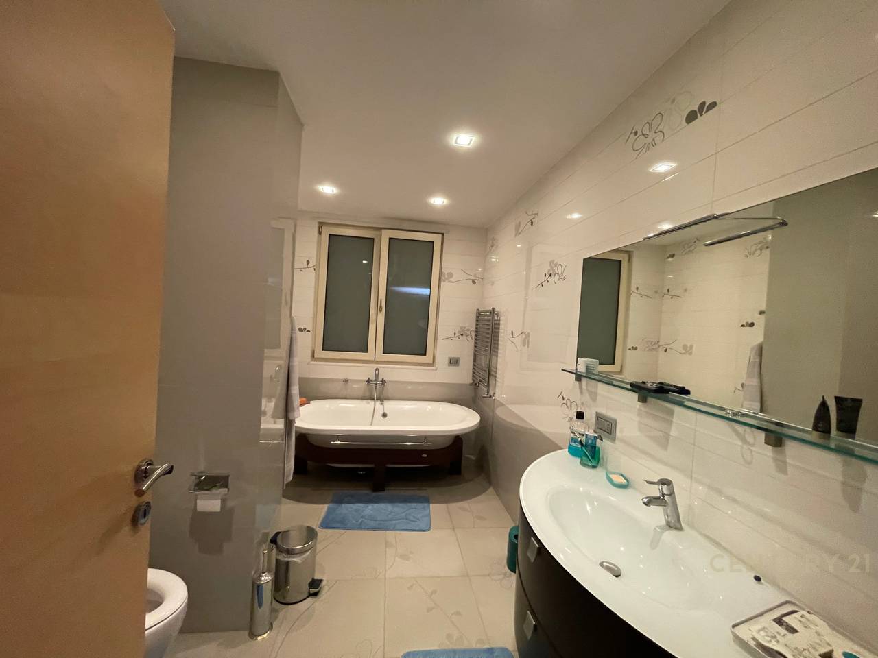 Penthouse Panoramik 565m2 ne mbikalimin e Komunes se Parisit!