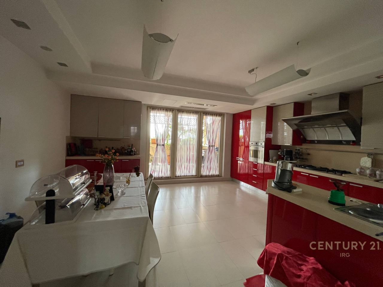 Penthouse Panoramik 565m2 ne mbikalimin e Komunes se Parisit!