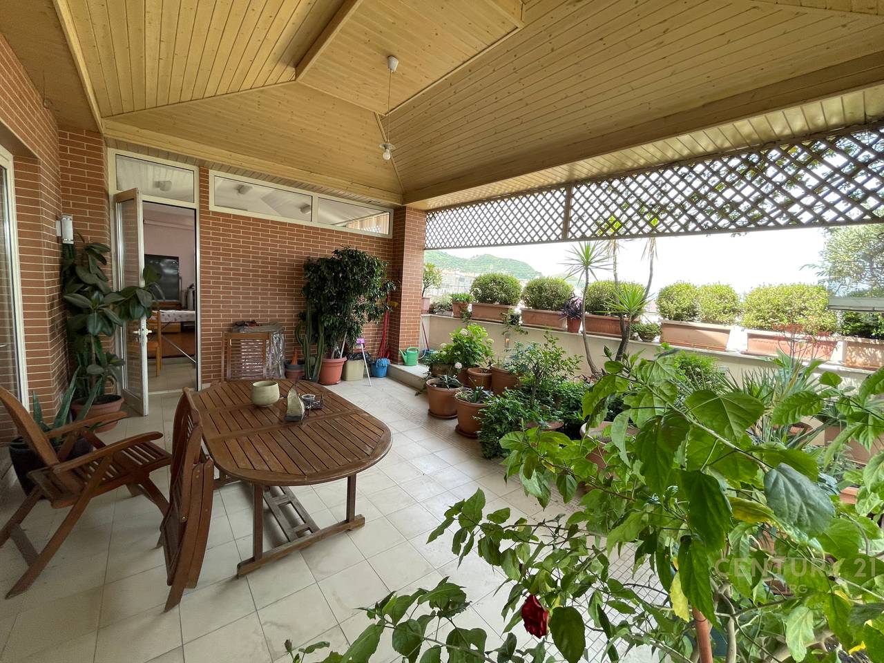 Penthouse Panoramik 565m2 ne mbikalimin e Komunes se Parisit!