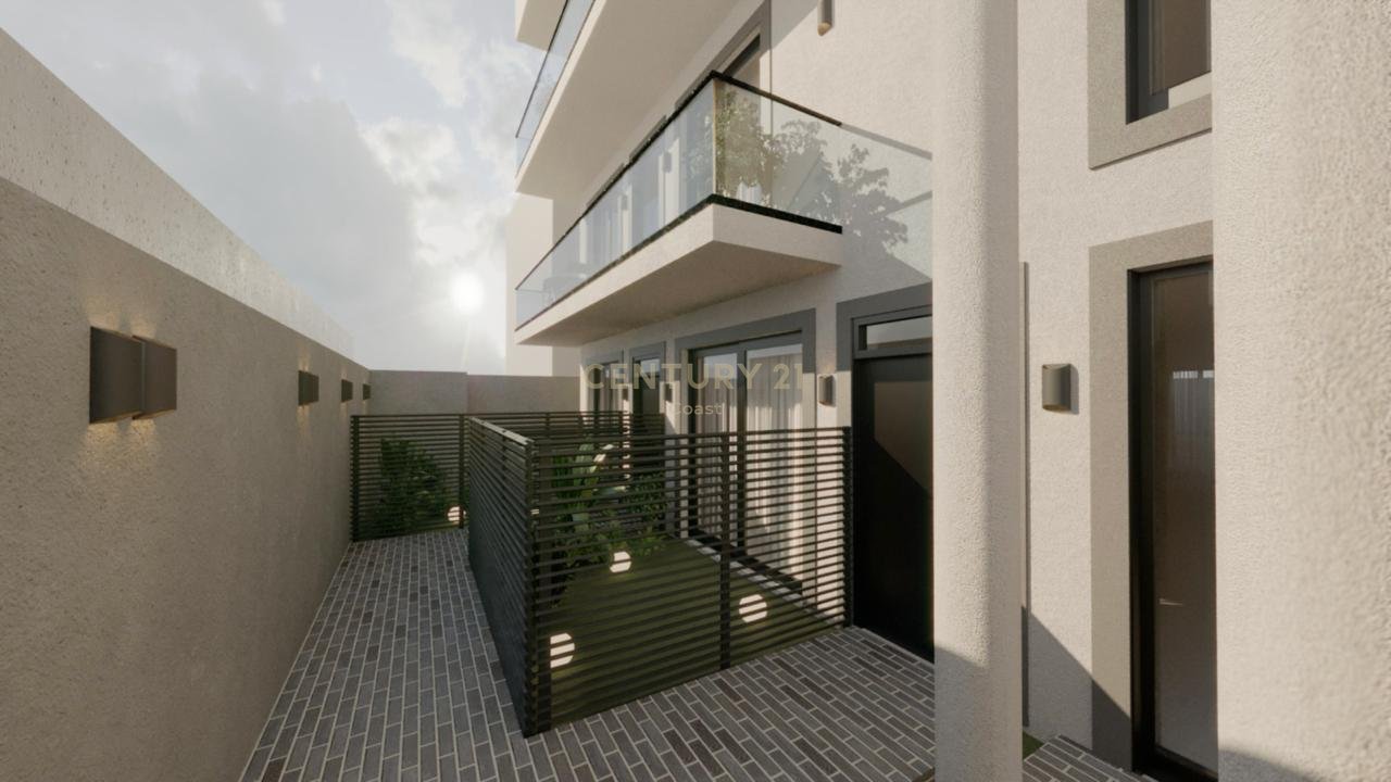 EDIFICIO MULTIFUNZIONALE IN VENDITA, VLORE!!!