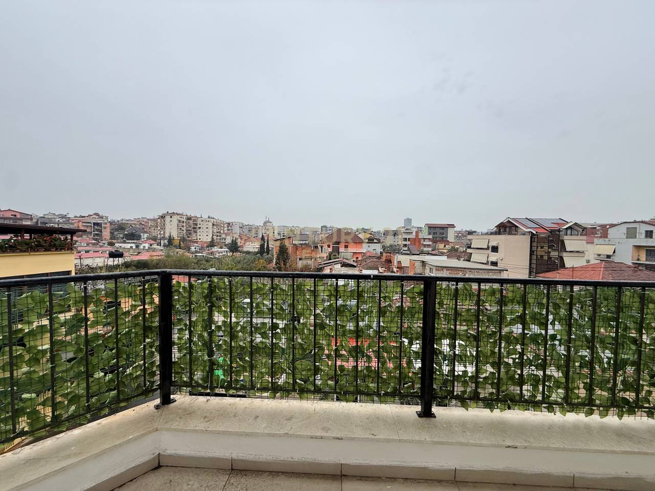 APARTAMENT 2+1 PER QIRA NE ALI DEM!