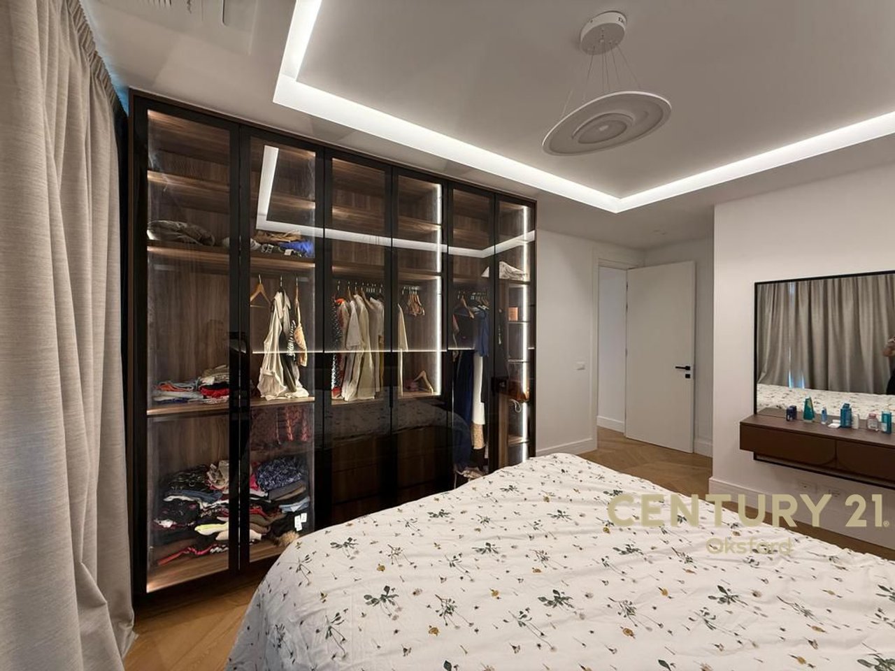 Shesim apartament luksoz, tek Rezidenca Lake View!