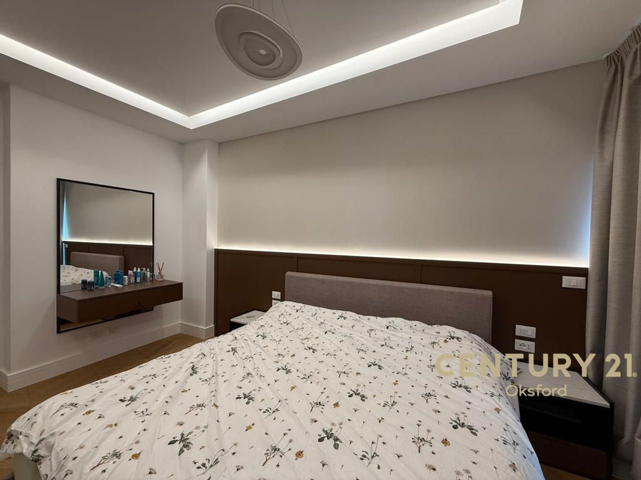 Shesim apartament luksoz, tek Rezidenca Lake View!