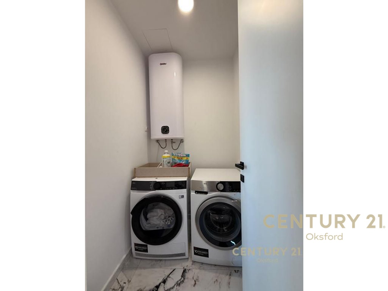 Shesim apartament luksoz, tek Rezidenca Lake View!